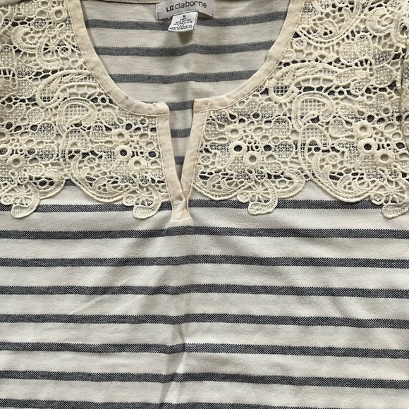 Liz Claiborne Lace Detailed Top - Picture 2 of 5